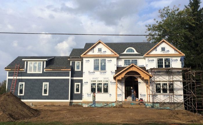 How To Estimate the Cost of New Vinyl Siding